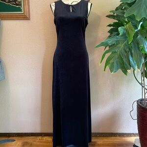 Host Pick 🌟 Alton Paige Dress w Keyhole Neckline